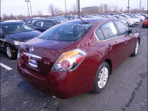 Nissan Altima 2011 photo 4