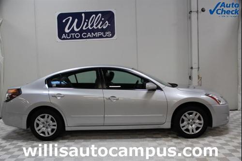 Nissan Altima 2011 photo 3