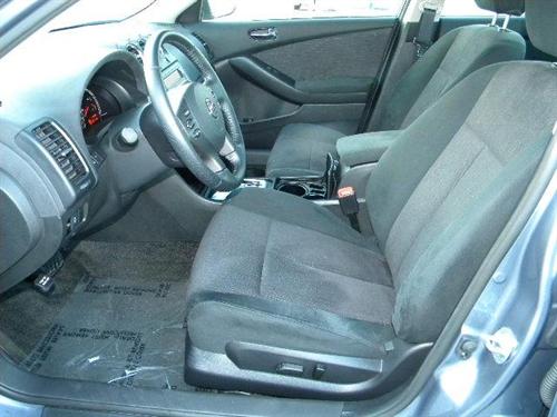 Nissan Altima 2011 photo 5