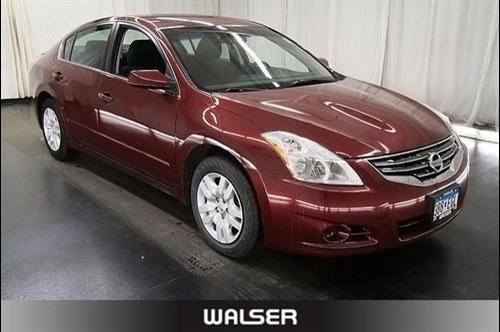 Nissan Altima 2011 photo 1