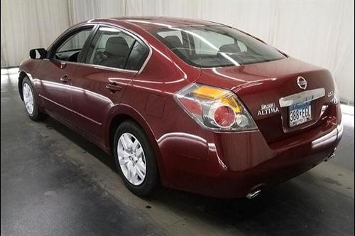 Nissan Altima 2011 photo 5