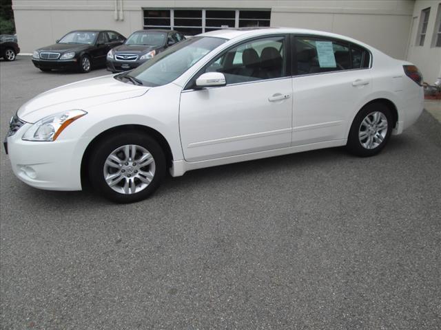 Nissan Altima 2011 photo 3