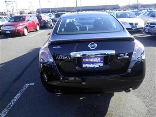 Nissan Altima 2011 photo 5