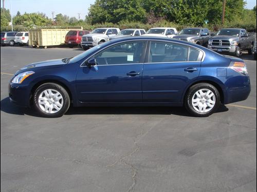Nissan Altima 2011 photo 4