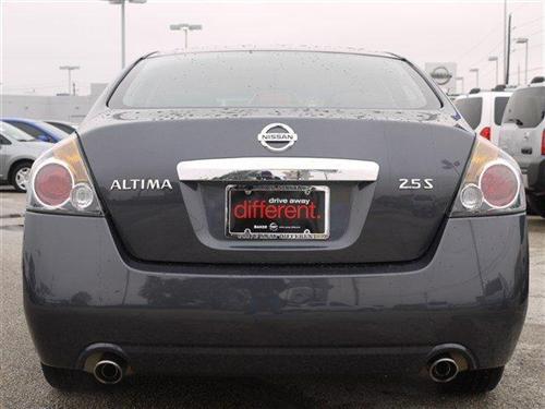 Nissan Altima 2011 photo 5