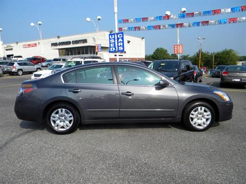 Nissan Altima 2011 photo 2