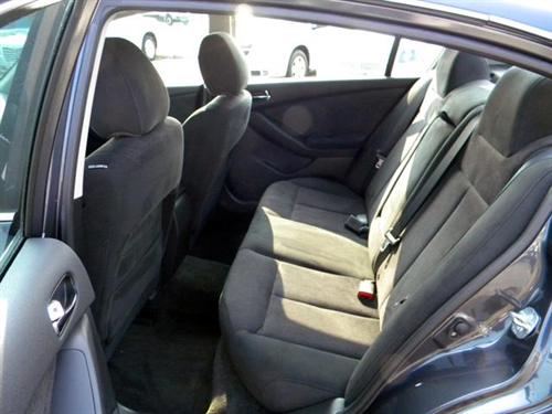 Nissan Altima 2011 photo 3