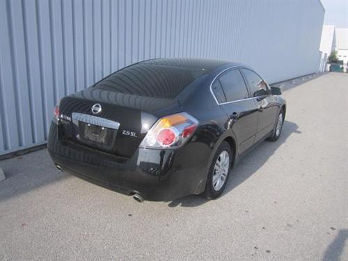 Nissan Altima 2011 photo 3