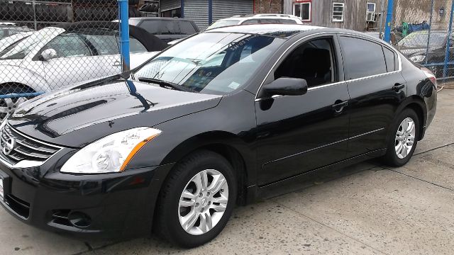 Nissan Altima 2011 photo 4