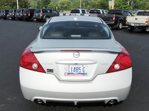 Nissan Altima 2011 photo 3