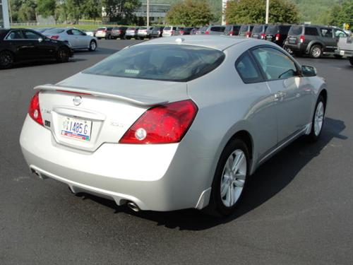 Nissan Altima 2011 photo 5