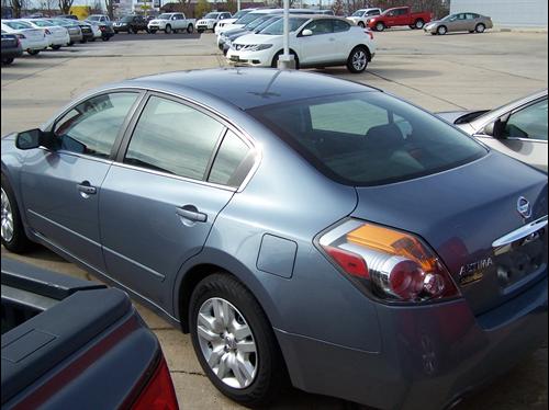 Nissan Altima 2011 photo 4