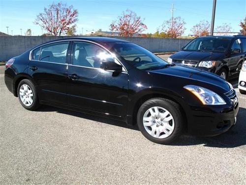 Nissan Altima 2011 photo 2