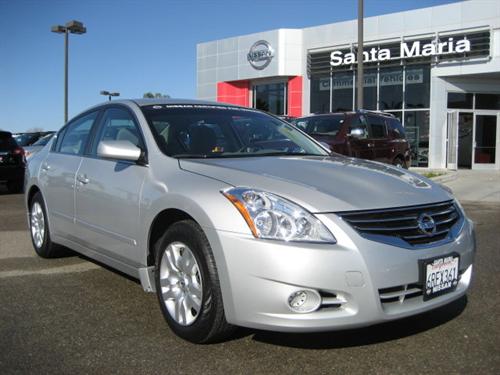Nissan Altima 2011 photo 1