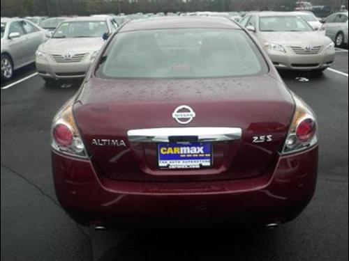 Nissan Altima 2011 photo 5