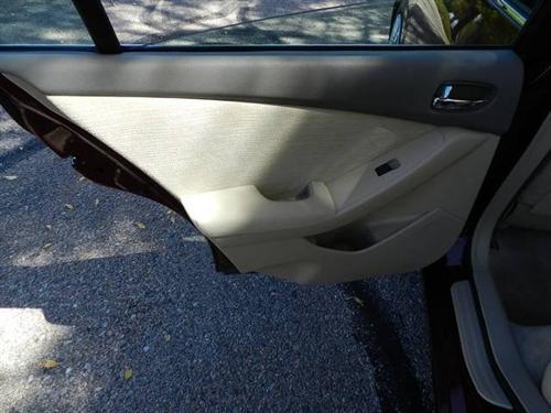 Nissan Altima Crew 140.5wb 4X4 Other