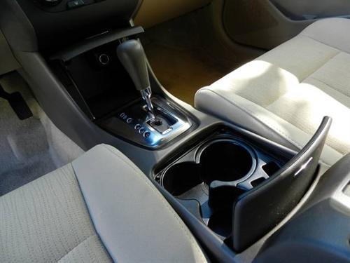 Nissan Altima 2011 photo 2