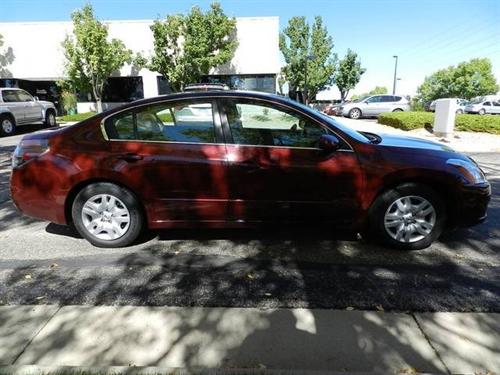 Nissan Altima 2011 photo 4