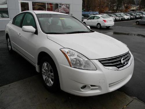 Nissan Altima 2011 photo 2