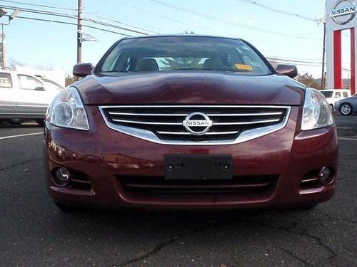Nissan Altima 2011 photo 3