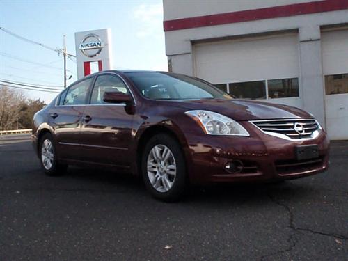 Nissan Altima 2011 photo 4