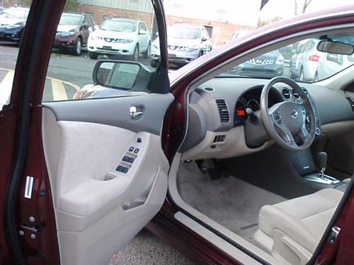 Nissan Altima 2011 photo 5