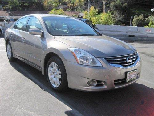 Nissan Altima 2011 photo 1