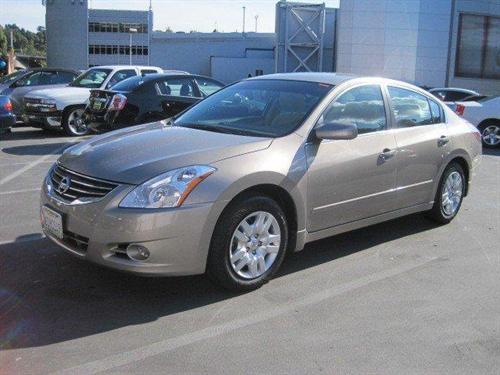 Nissan Altima 2011 photo 3