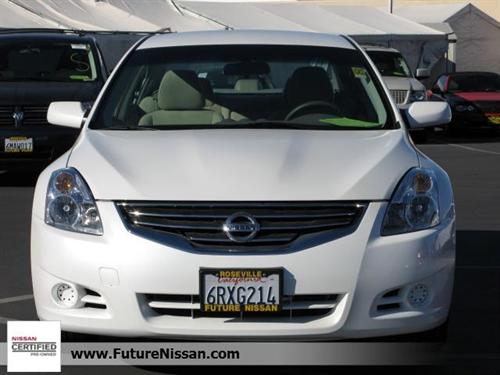 Nissan Altima 2011 photo 1