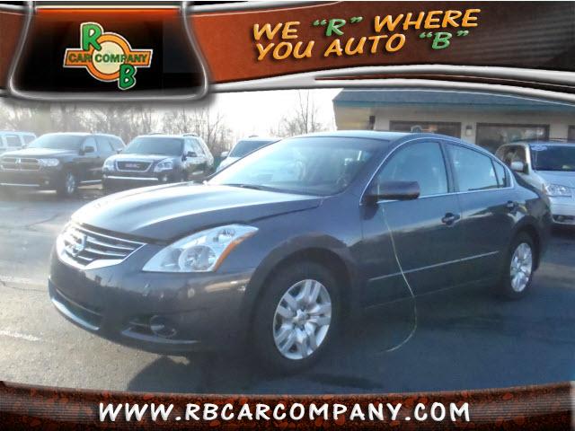 Nissan Altima Pickupslt Quad Cab SWB 4WD 4x4 Truck Sedan
