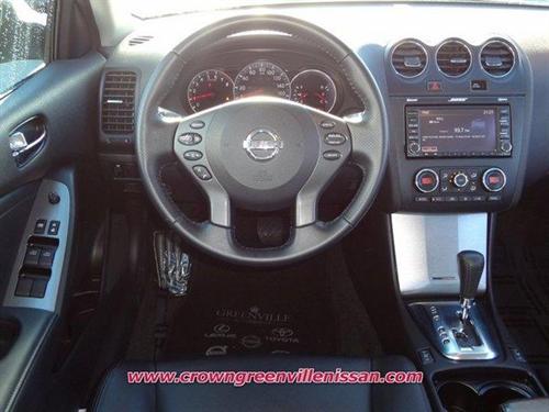 Nissan Altima 2011 photo 4