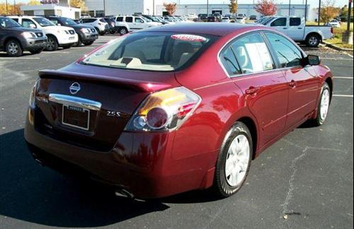 Nissan Altima 2011 photo 3