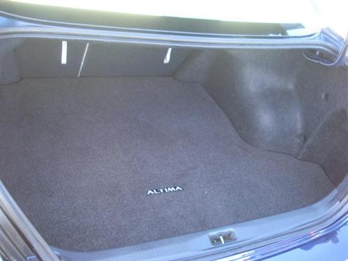 Nissan Altima 2011 photo 5