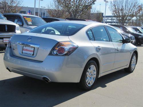 Nissan Altima 2011 photo 5