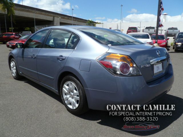 Nissan Altima 2011 photo 4