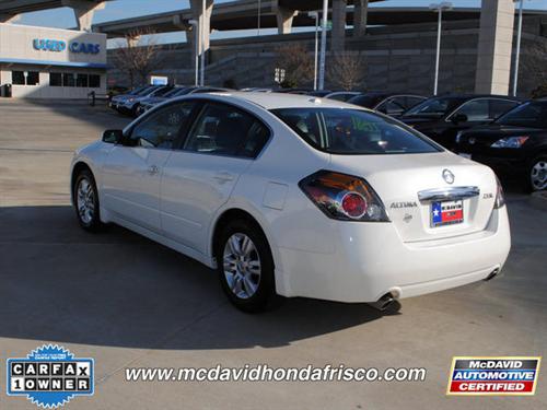 Nissan Altima 2011 photo 4