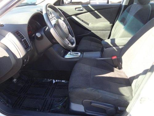 Nissan Altima 2011 photo 3