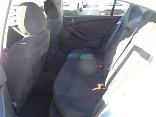 Nissan Altima 2011 photo 4