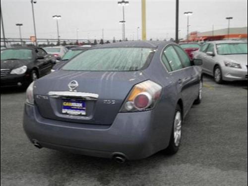 Nissan Altima 2011 photo 4