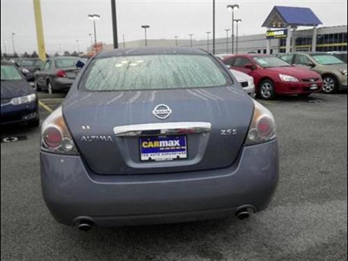 Nissan Altima 2011 photo 5