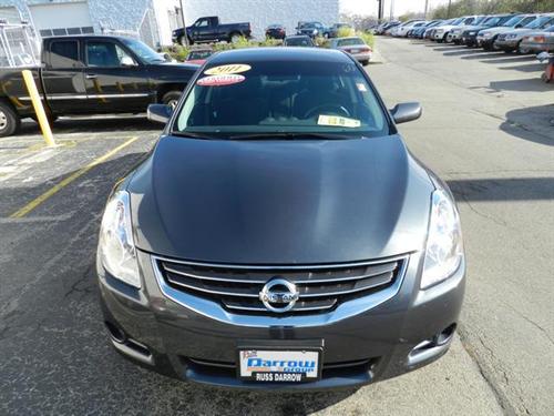 Nissan Altima 2011 photo 1