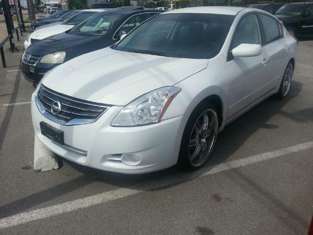 Nissan Altima 2012 photo 3