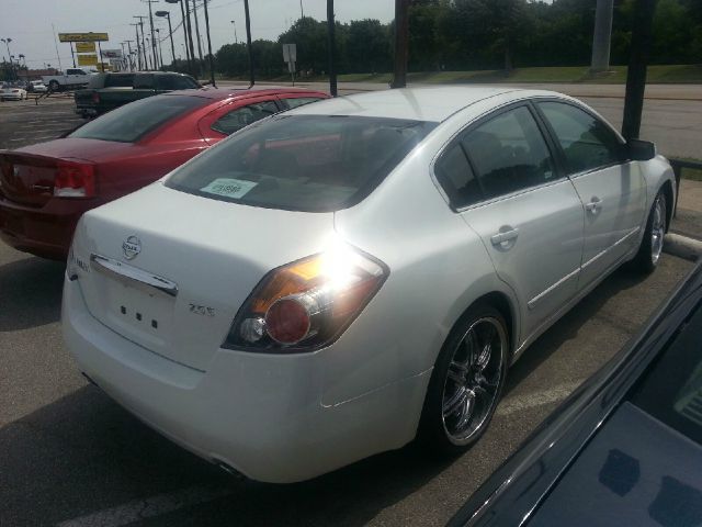 Nissan Altima 2012 photo 4