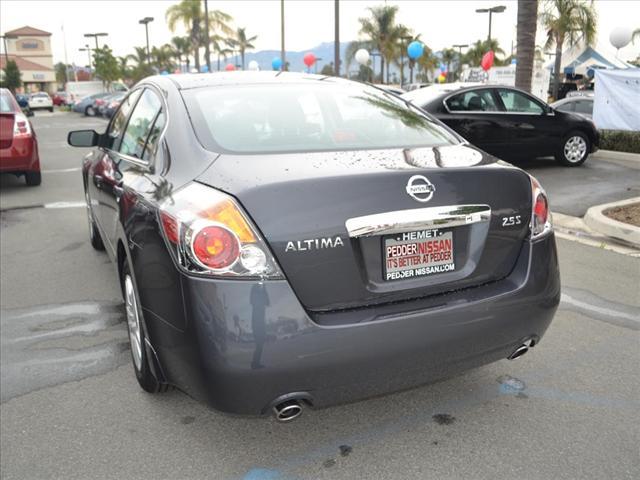 Nissan Altima 2012 photo 3