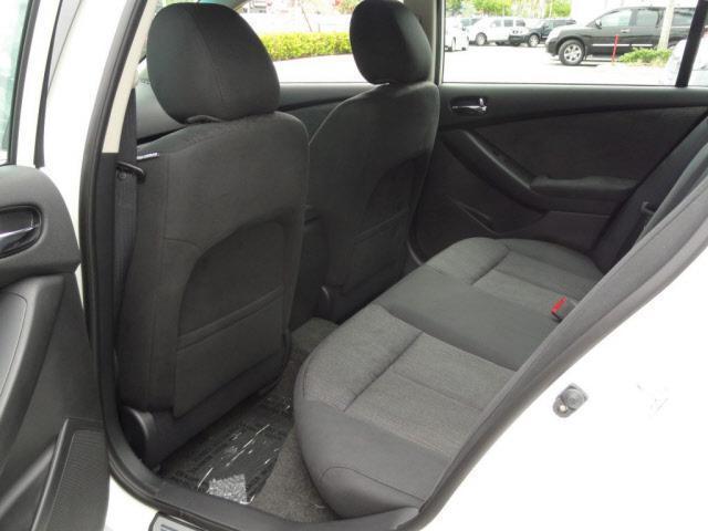 Nissan Altima 2012 photo 3