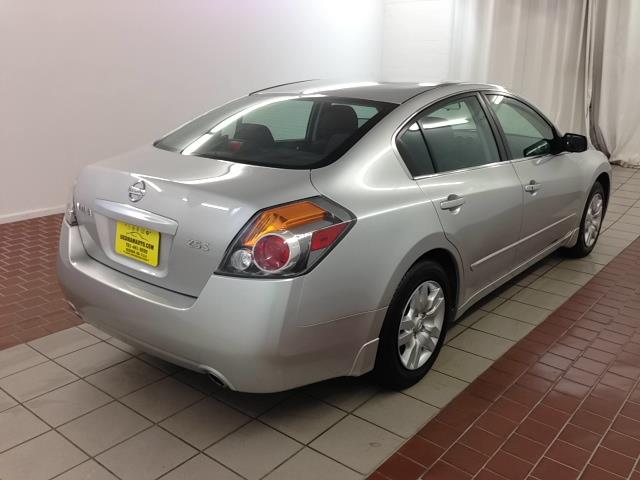 Nissan Altima 2012 photo 1
