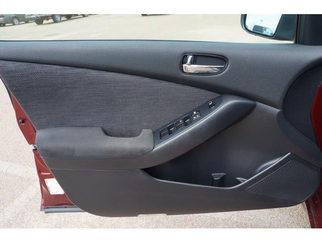 Nissan Altima Pickupslt Quad Cab SWB 4WD 4x4 Truck Sedan