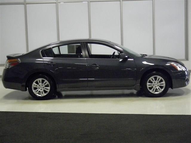 Nissan Altima Slt-4x4 Plus Sedan