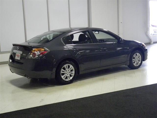 Nissan Altima 2012 photo 4