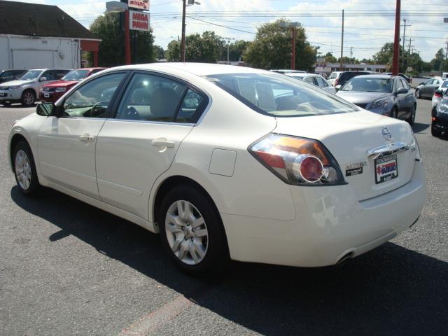Nissan Altima 2012 photo 3